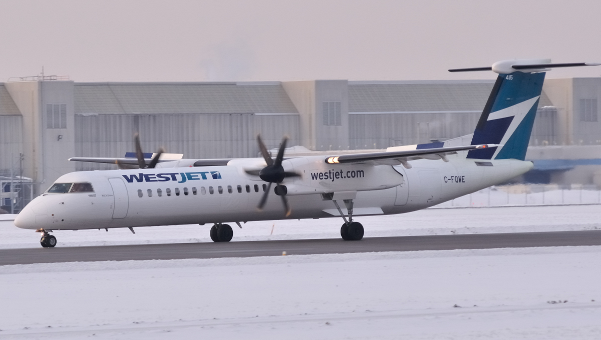 C-FQWE · Bombardier Dash 8-Q402 · (YUL / CYUL)