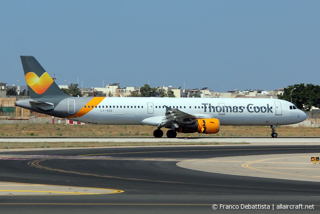 LY-VED · Airbus A321-211 · (MLA / LMML)