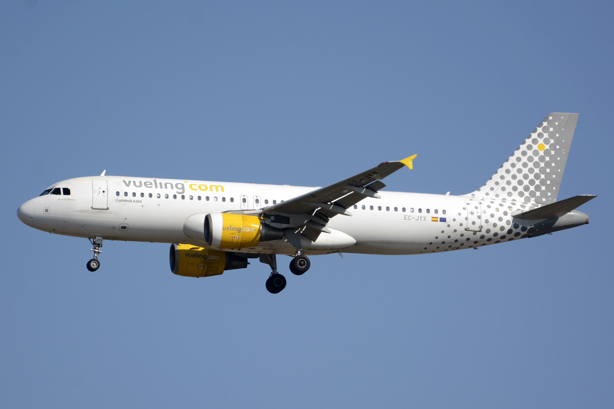EC-JYX · Airbus A320-214 · (IBZ / LEIB)