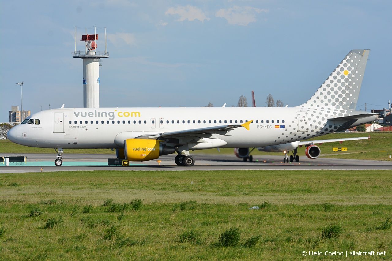 EC-KDG · Airbus A320-214 · (LIS / LPPT)