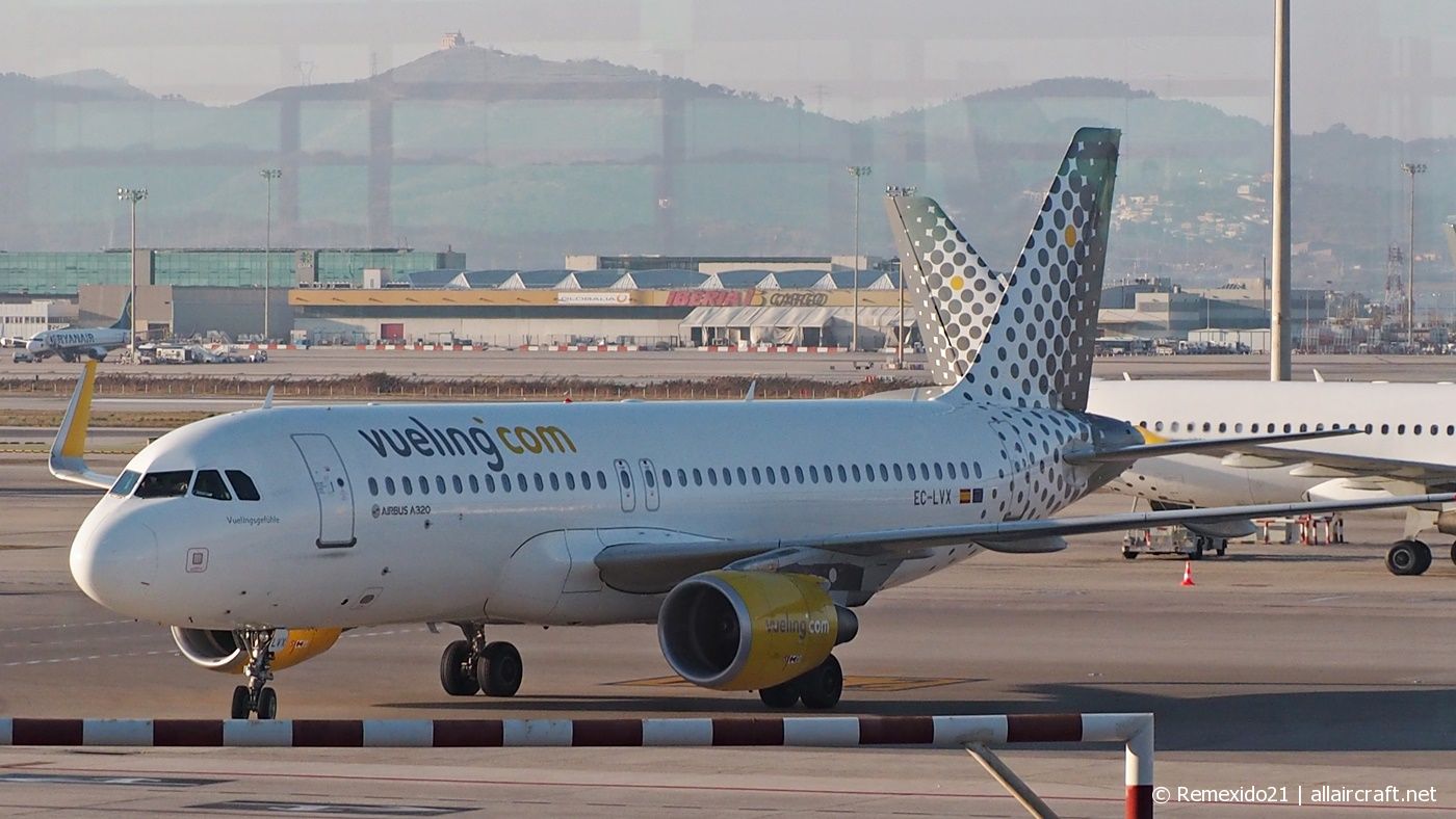 EC-LVX · Airbus A320-214(WL) · (BCN / LEBL)
