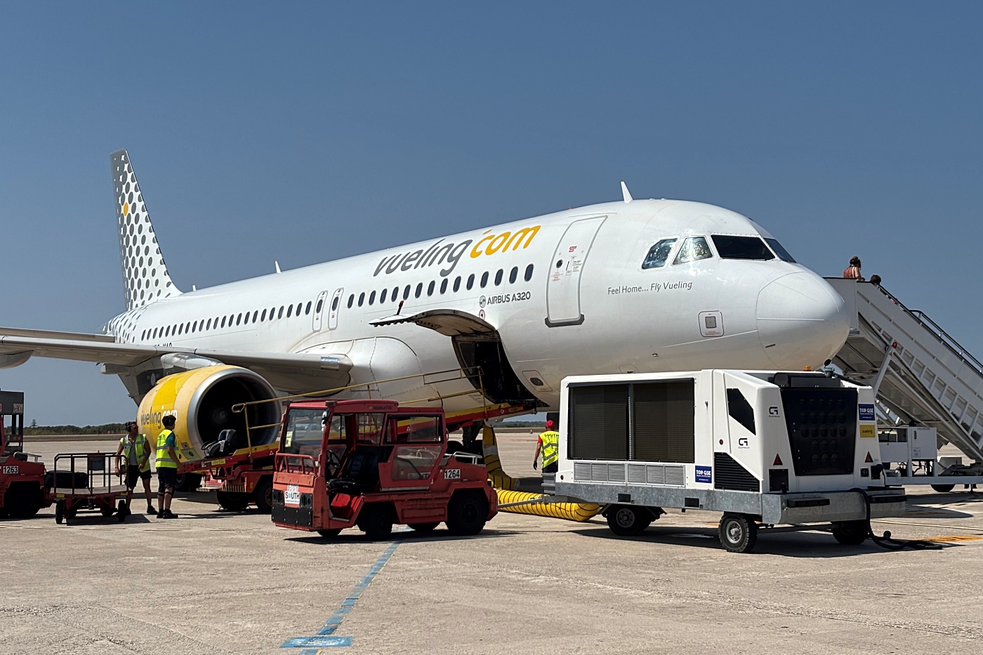 EC-MAO · Airbus A320-214(WL) · MAH / LEMH