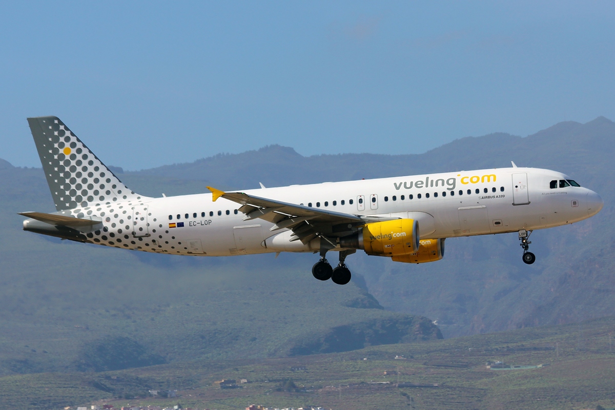 EC-LOP · Airbus A320-214 · (LPA / GCLP)
