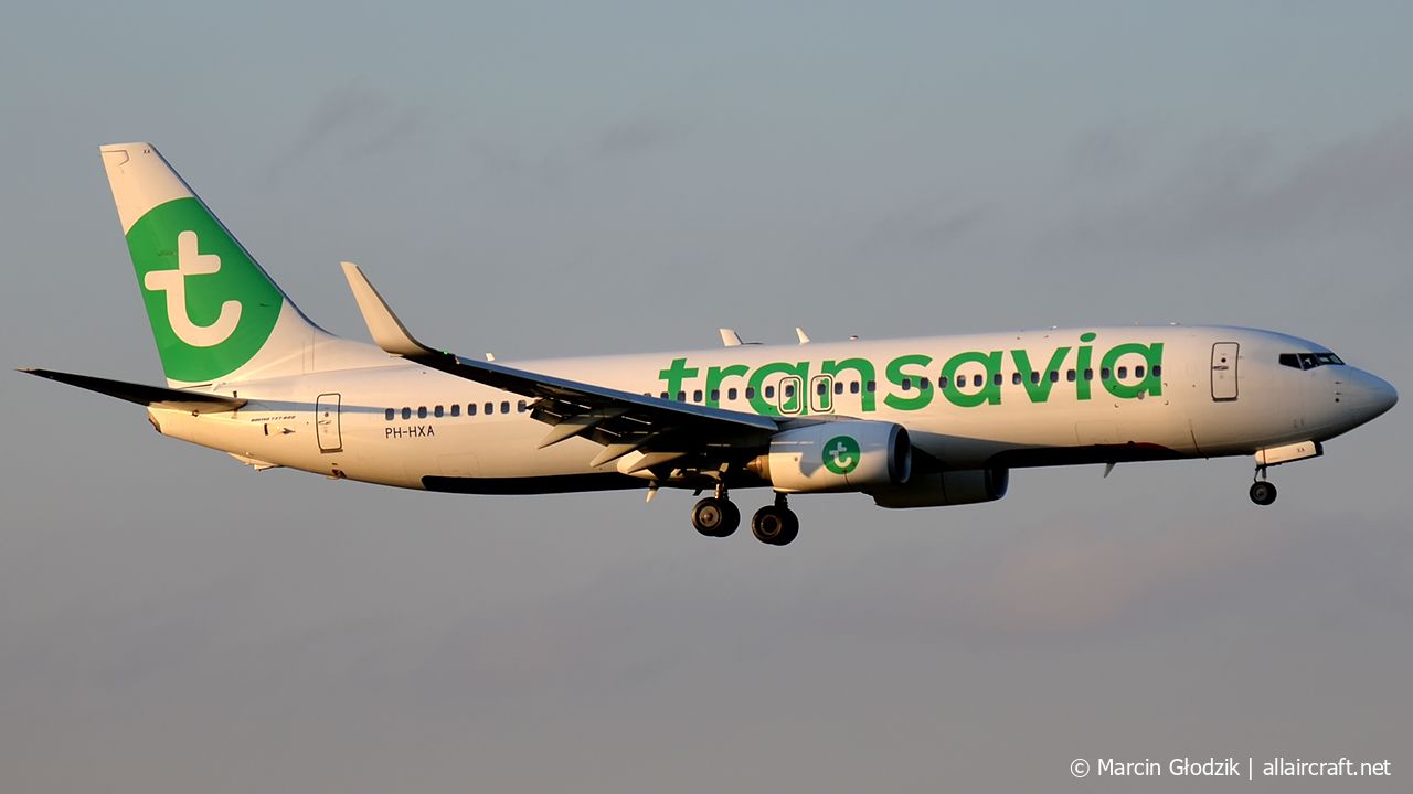 PH-HXA · Boeing 737-8K2(WL) · (KRK / EPKK)