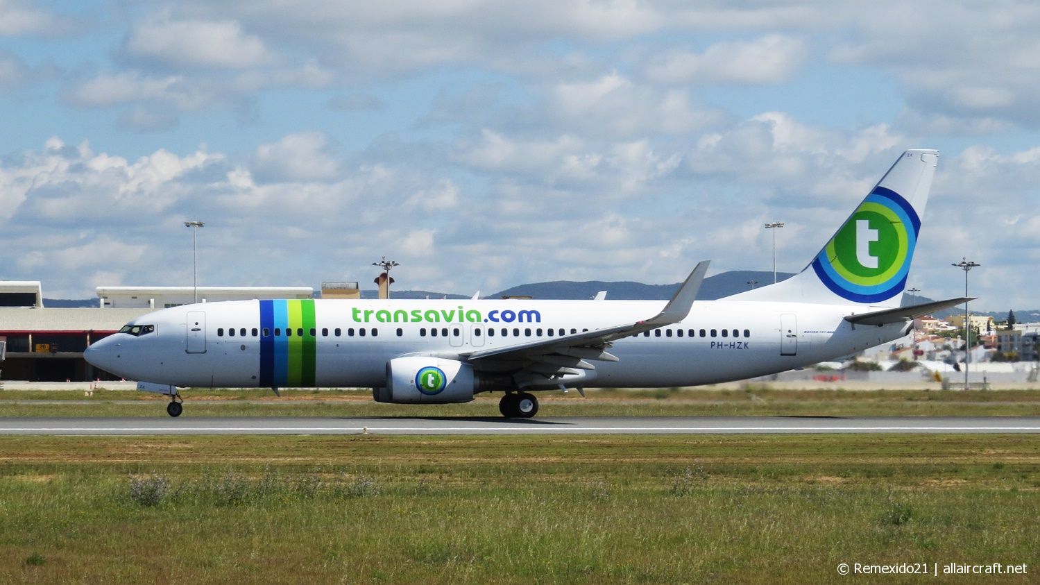 PH-HZK · Boeing 737-8K2(WL) · (FAO / LPFR)