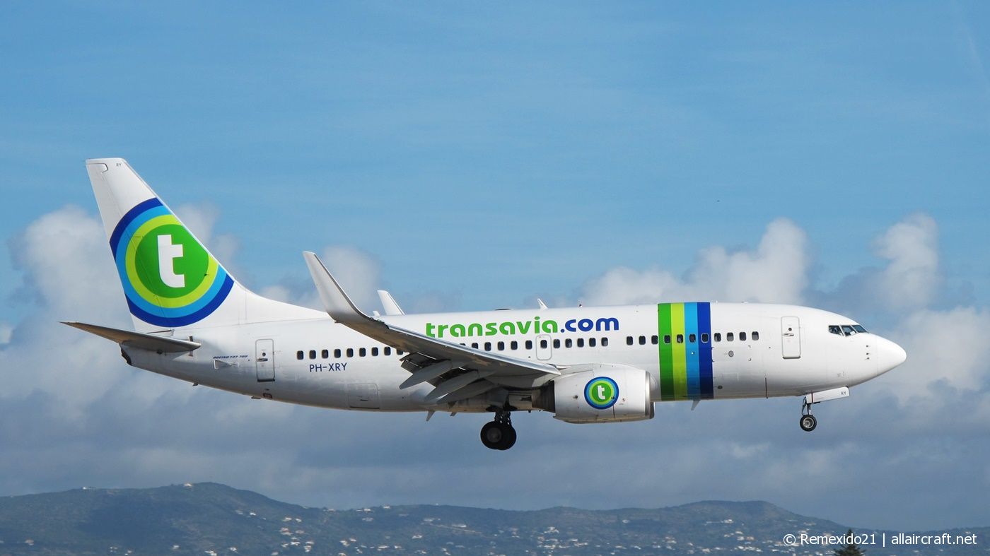 PH-XRY · Boeing 737-7K2(WL) · (FAO / LPFR)