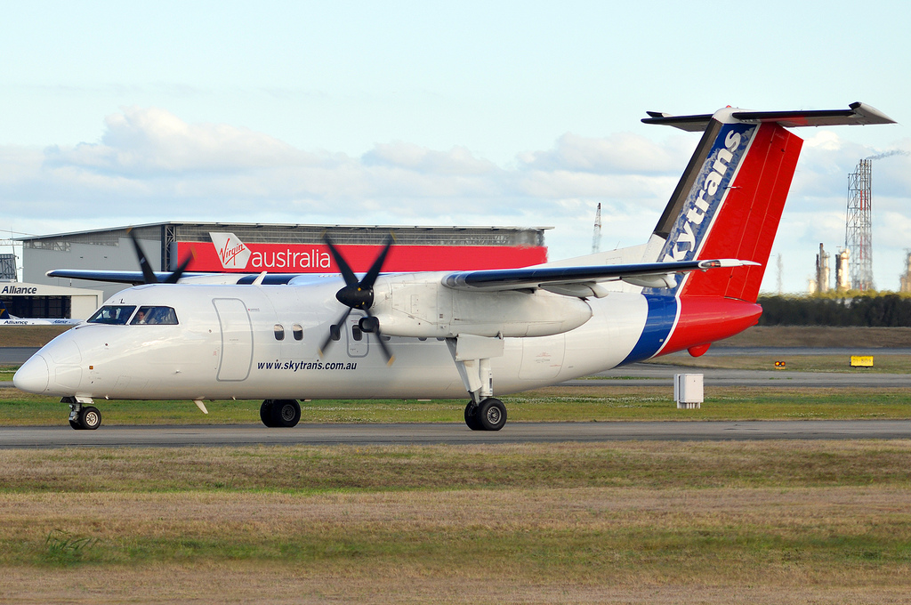 VH-QQL · De Havilland Canada DHC-8-102 Dash 8 · (BNE / YBBN)