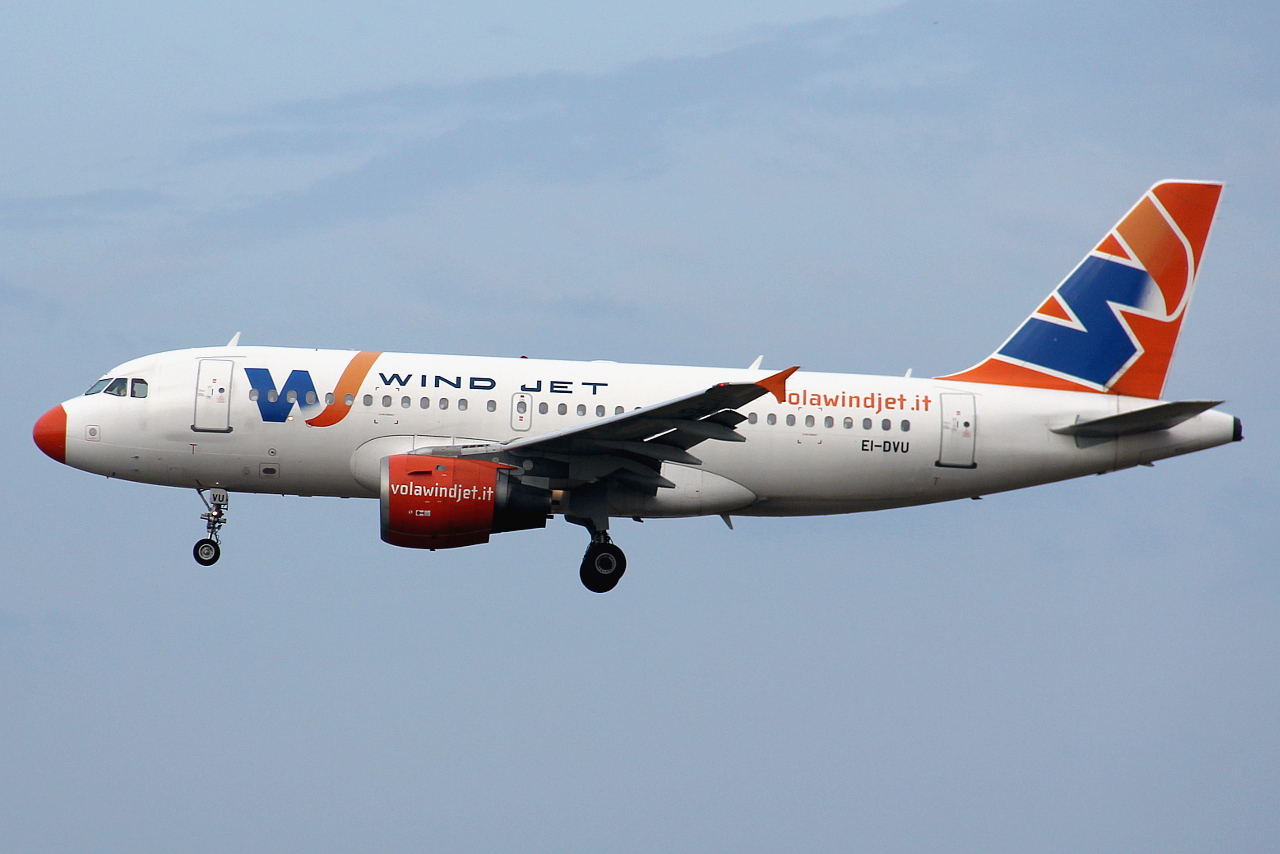 EI-DVU · Airbus A319-113 · (FCO / LIRF)