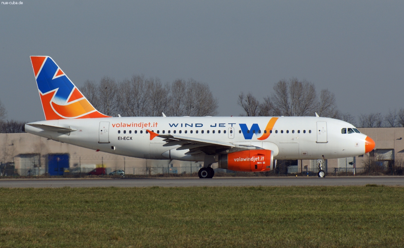 EI-ECX · Airbus A319-132 · (LIN / LIML)