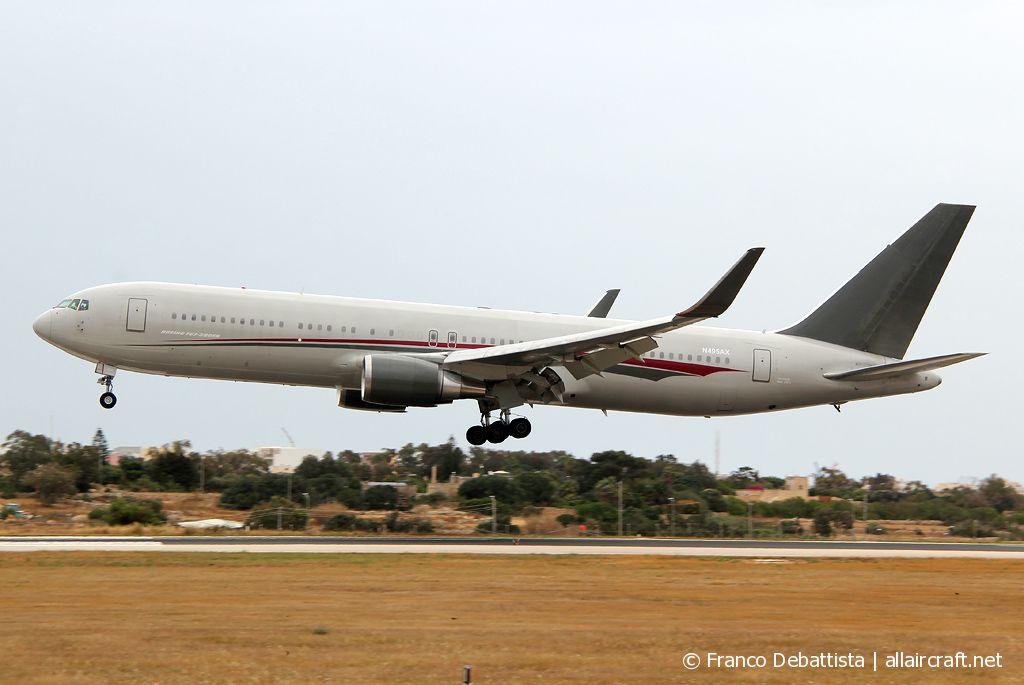 N495AX · Boeing 767-316(ER)(WL) · (MLA / LMML)