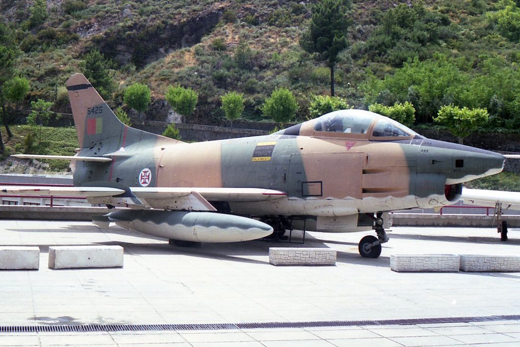 5425 · Fiat G-91R/4 · -