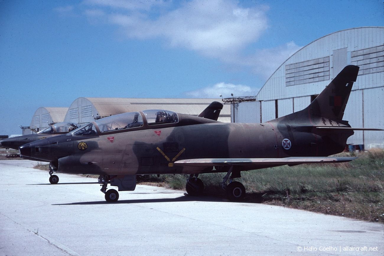 1811 · Fiat G-91 T/3 · (LPAR)