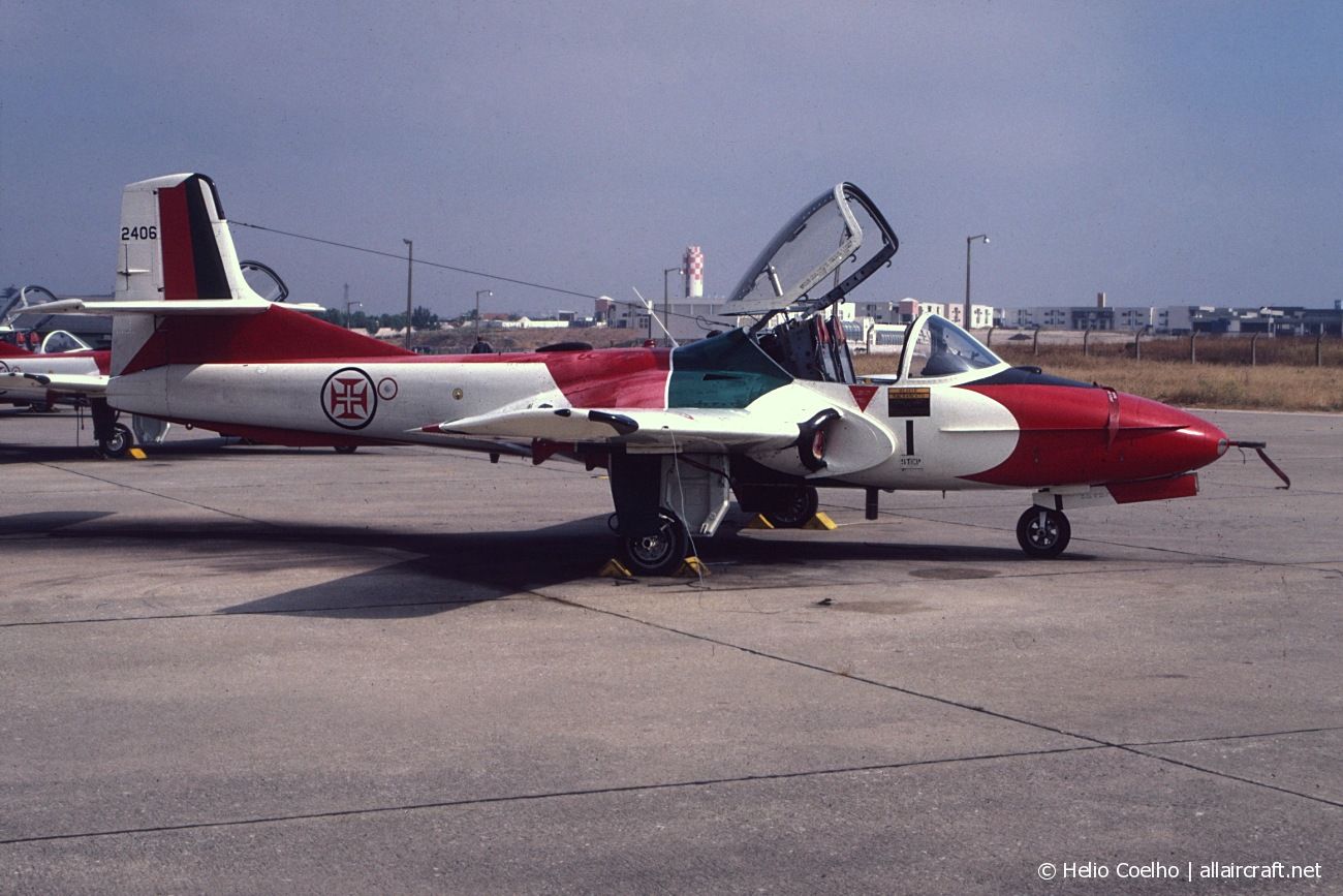2406 · Cessna T-37C Tweety Bird · (LPMT)
