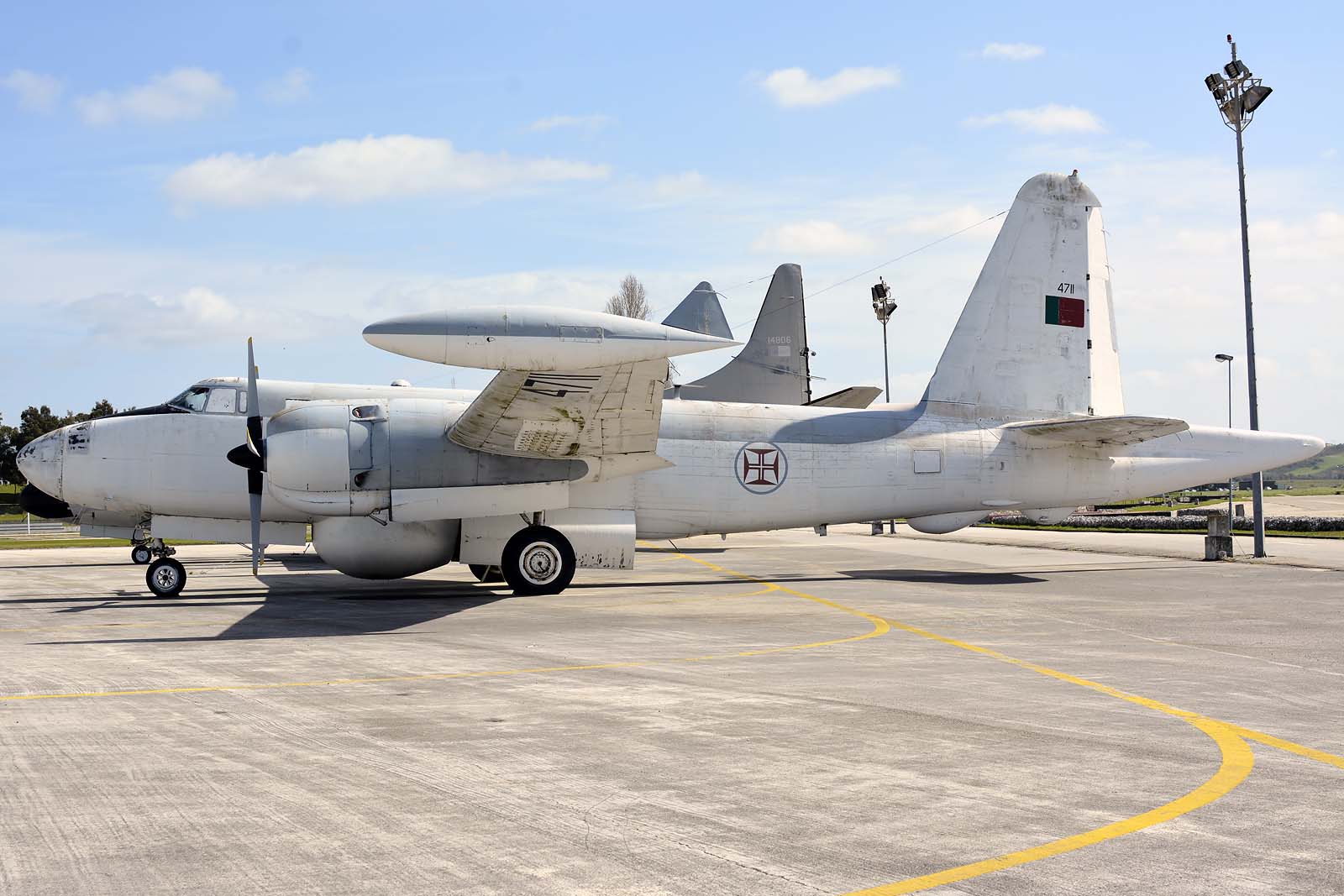 4711 · Lockheed P-2E Neptune · (LPST)