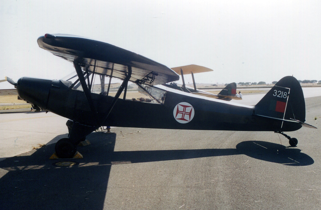 3218 · Piper L-21B Super Cub · (LPBJ)