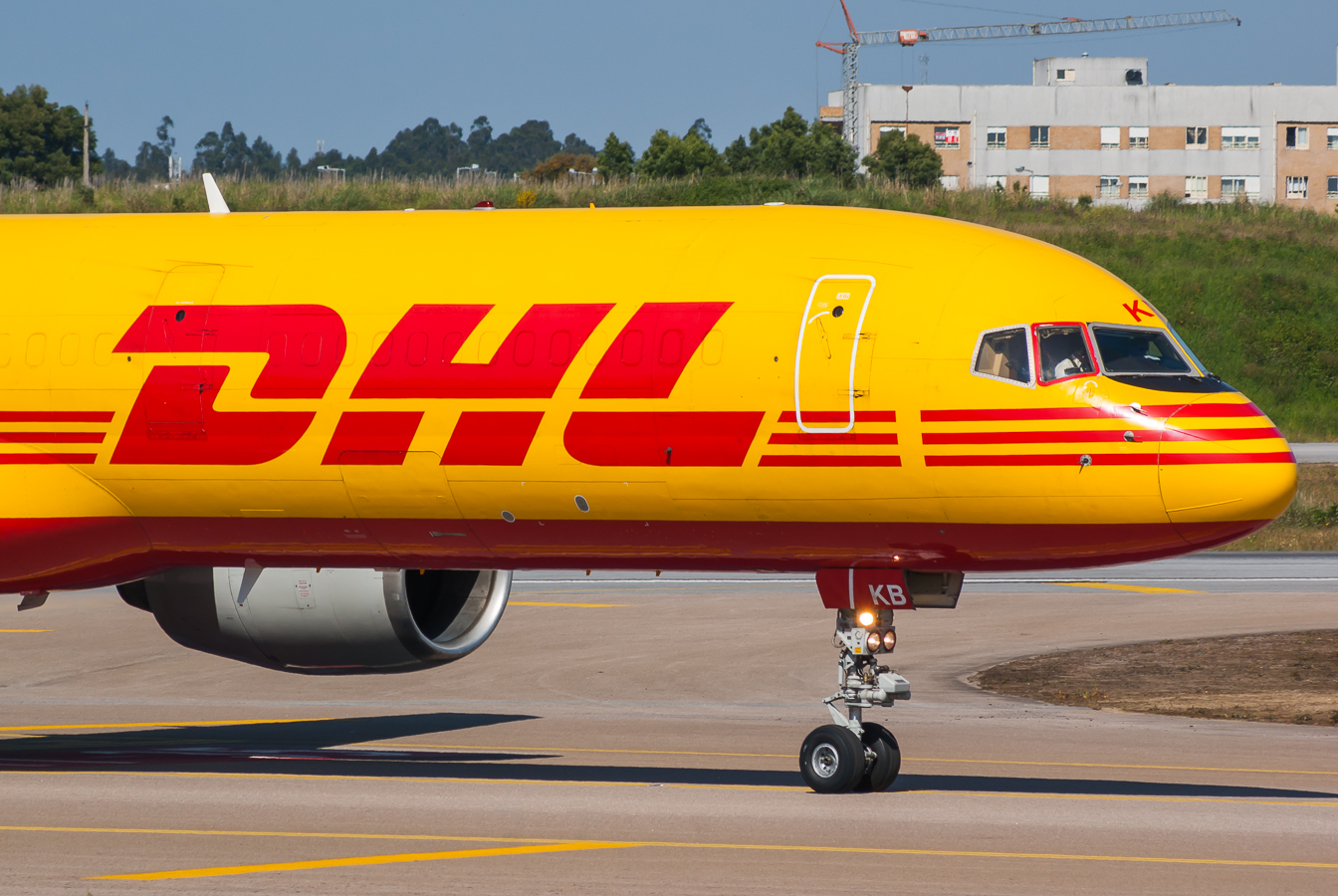 G-BIKB · Boeing 757-236(SF) · (OPO / LPPR)