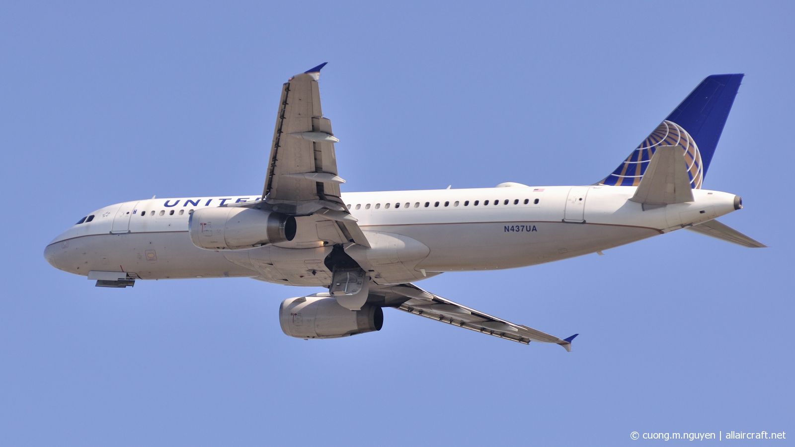 N437UA · Airbus A320-232 · (FLL / KFLL)