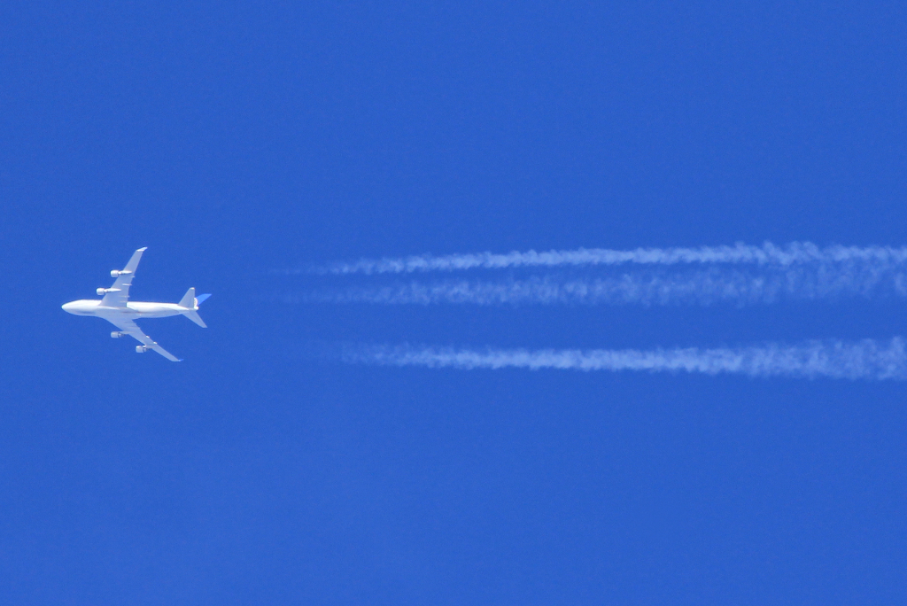 N128UA · Boeing 747-422 · -