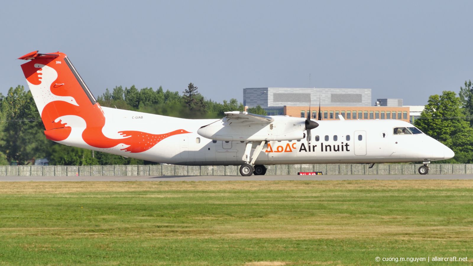 C-GIAB · Bombardier Dash 8-314 · (YUL / CYUL)
