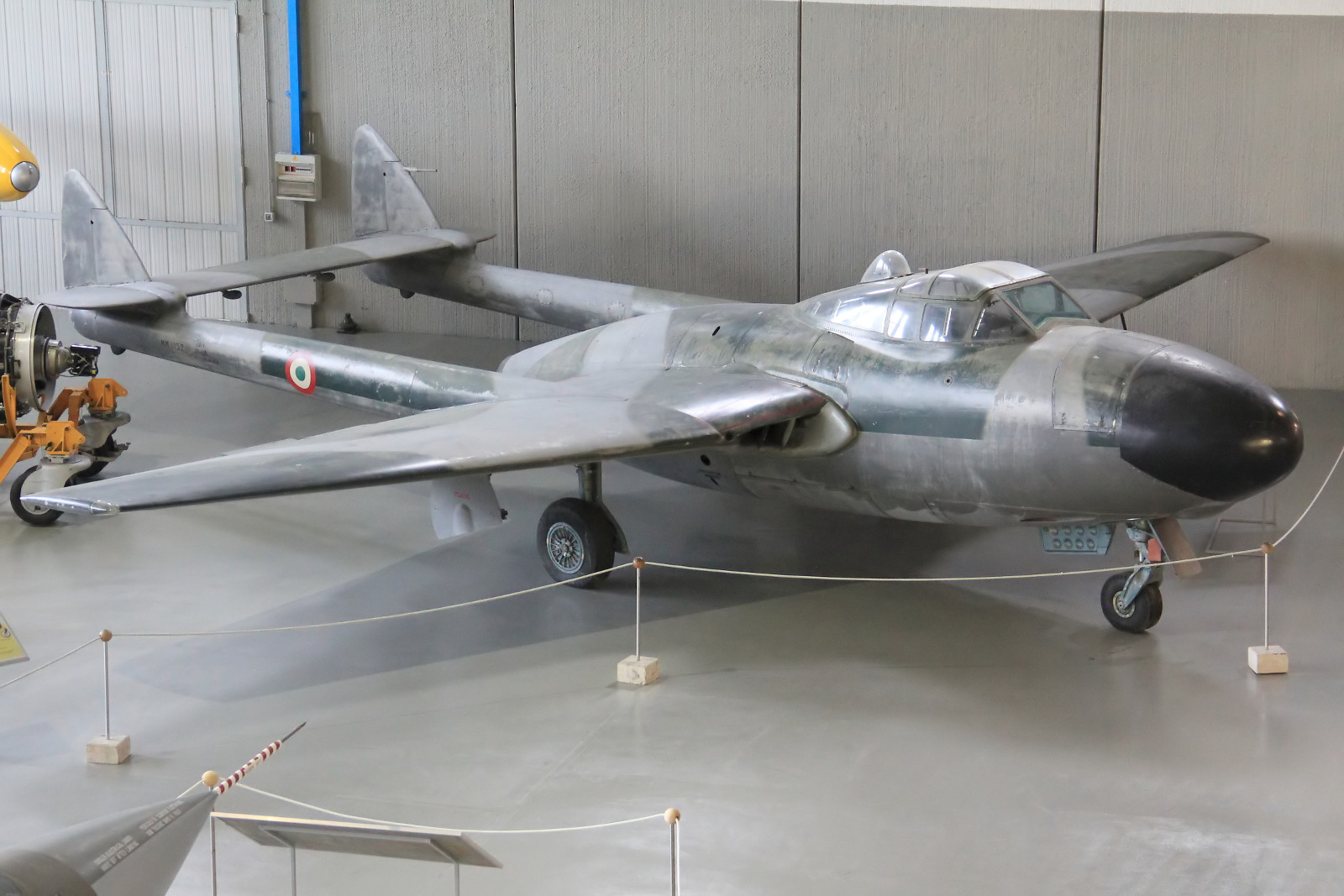 MM6152 · De Havilland DH-113 Vampire NF54 · (LIRB)