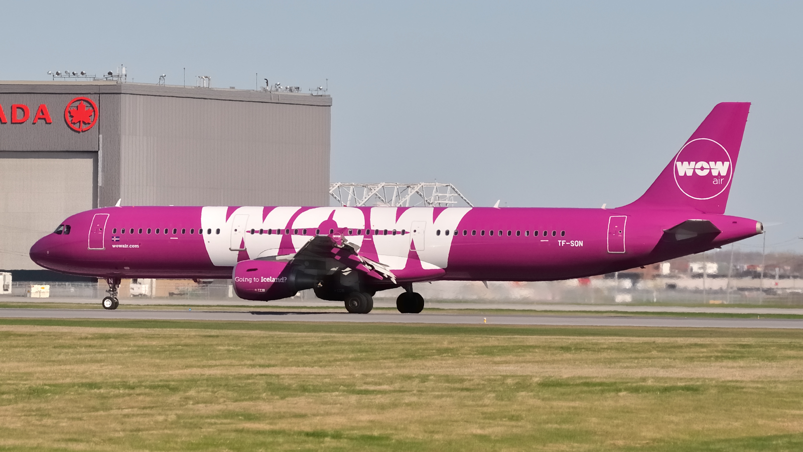 TF-SON · Airbus A321-211 · (YUL / CYUL)