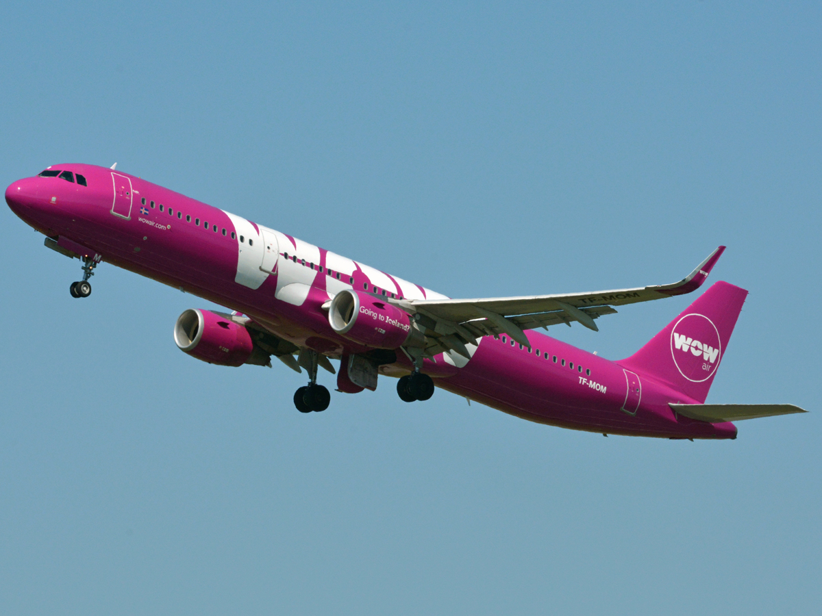 TF-MOM · Airbus A321-211(WL) · (CPH / EKCH)