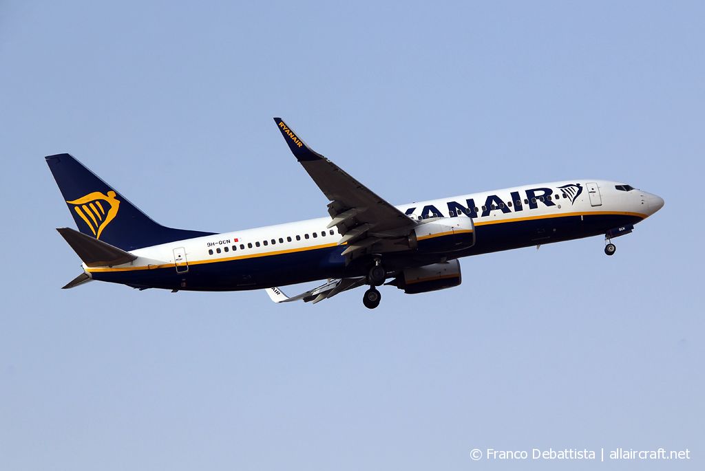 9H-QCN · Boeing 737-8AS(WL) · (MLA / LMML)