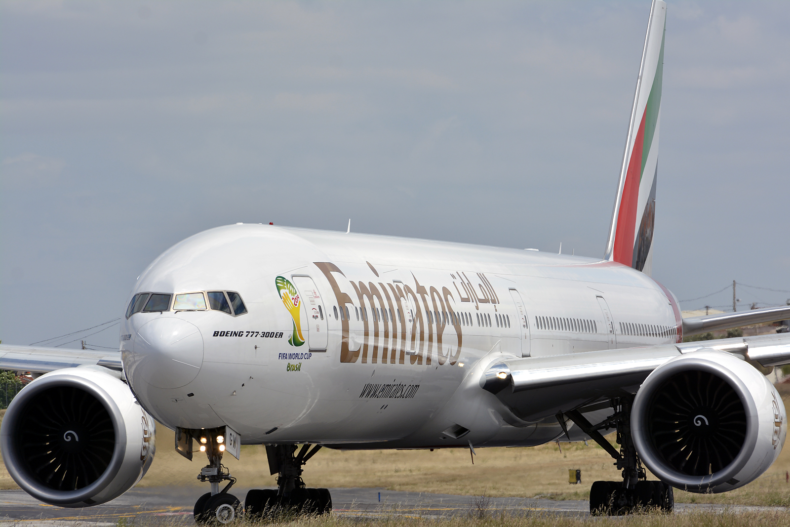 A6-EGW · Boeing 777-31H/ER · (LIS / LPPT)