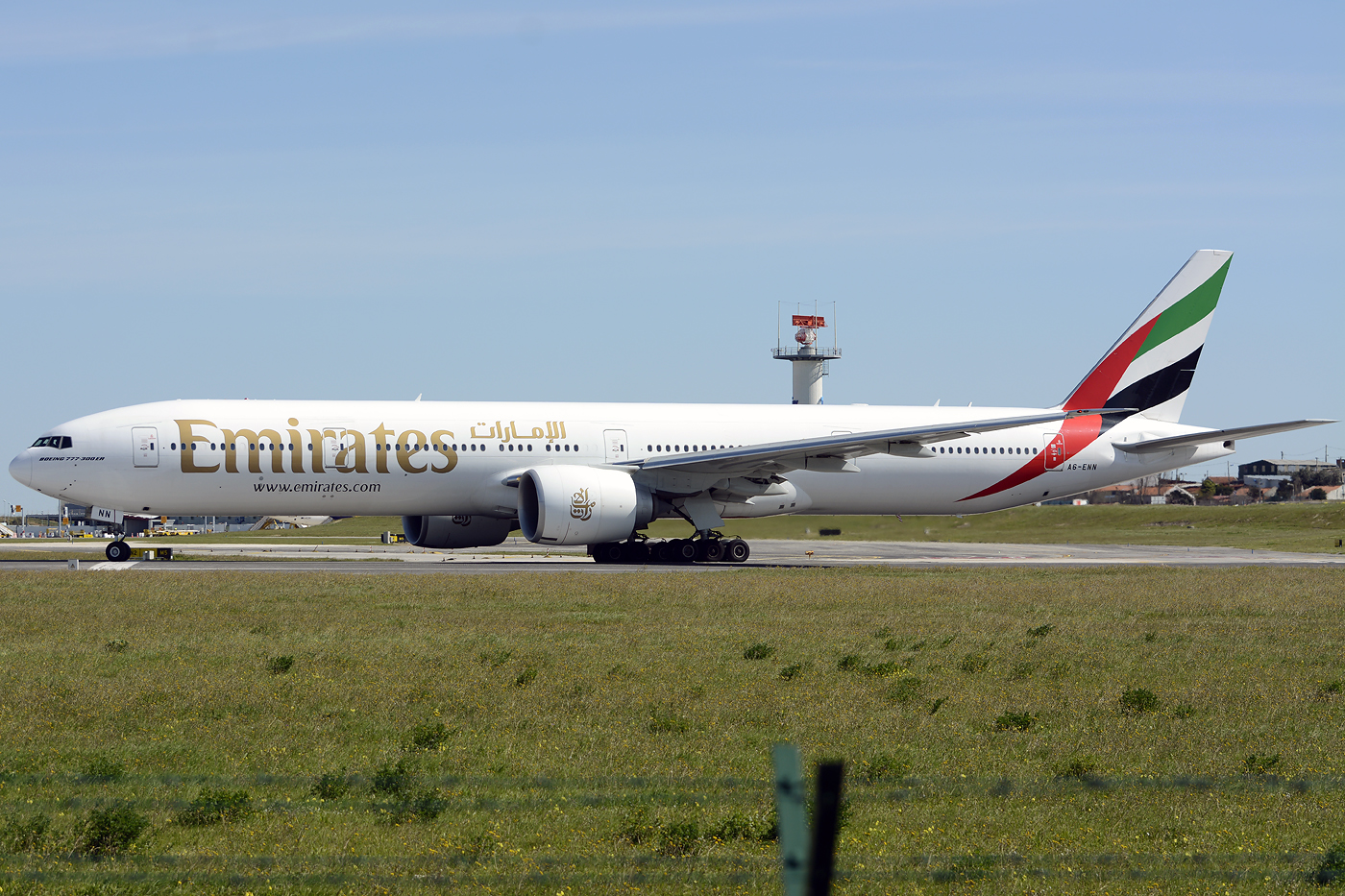 A6-ENN · Boeing 777-31H(ER) · (LIS / LPPT)