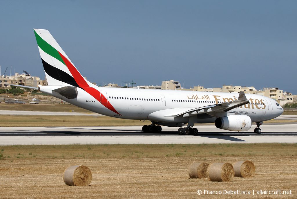 A6-EKW · Airbus A330-243 · (MLA / LMML)