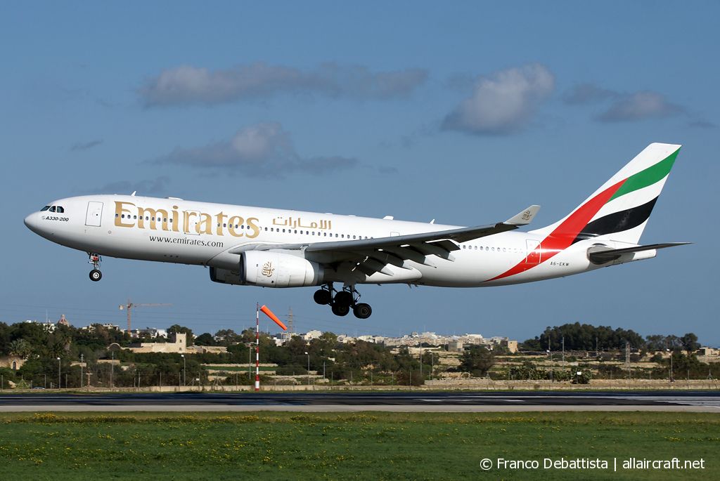 A6-EKW · Airbus A330-243 · (MLA / LMML)