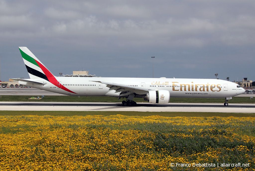 A6-ENR · Boeing 777-31H/ER · (MLA / LMML)