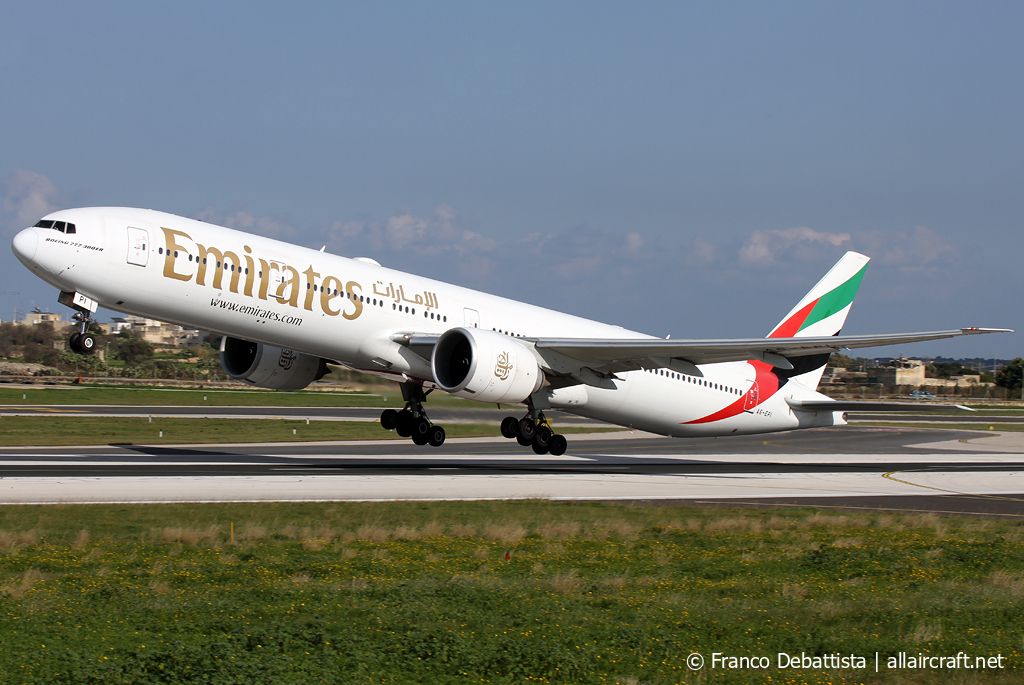 A6-EPI · Boeing 777-31H/ER · (MLA / LMML)