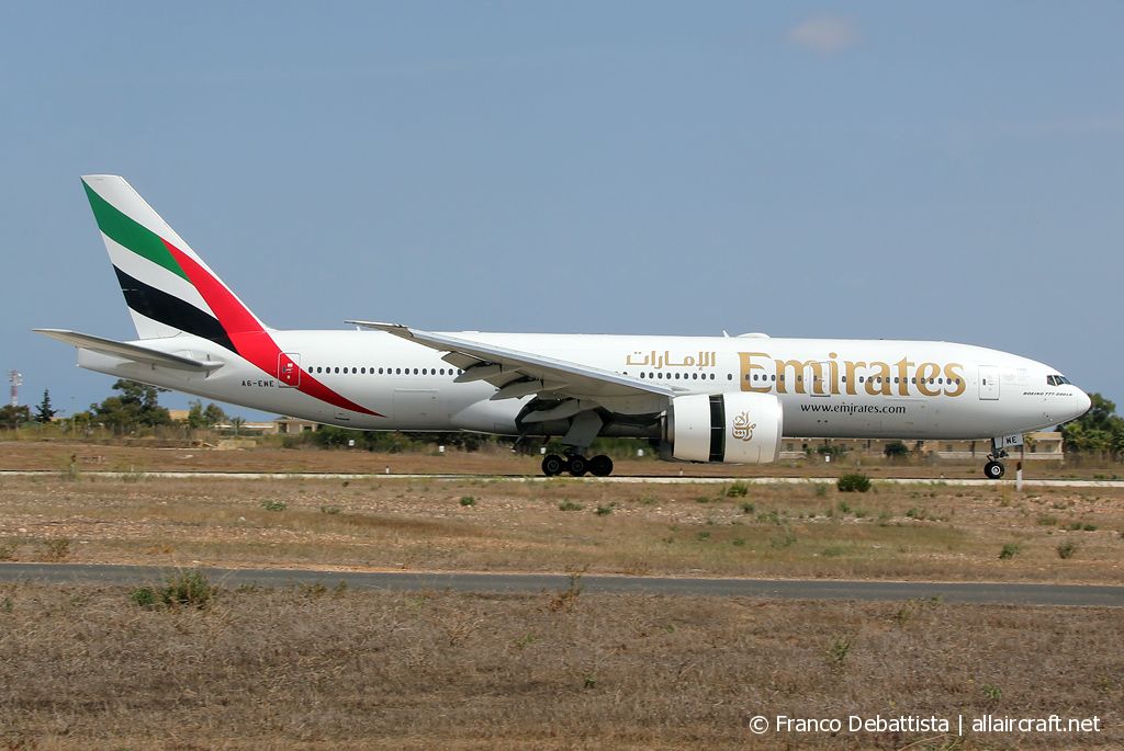 A6-EWE · Boeing 777-21H(LR) · (MLA / LMML)