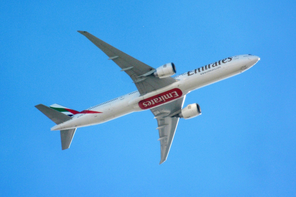 A6-EGN · Boeing 777-31H/ER · -