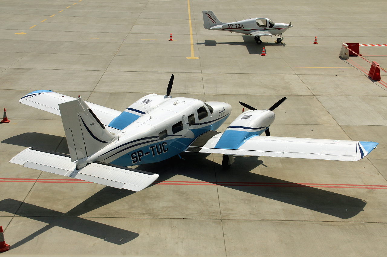 SP-TUC · Piper PA-34-220T Seneca V · (RZE / EPRZ)