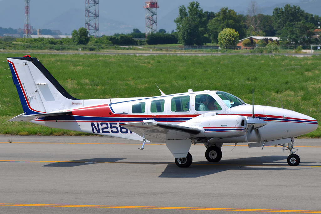 N258RP · Beechcraft 58 Baron · (BGY / LIME)