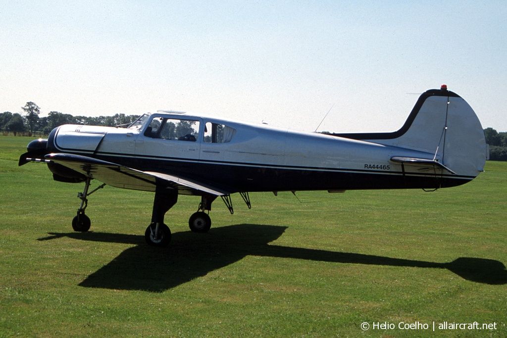 RA44465 · Yakovlev Yak-18T · (EGTH)