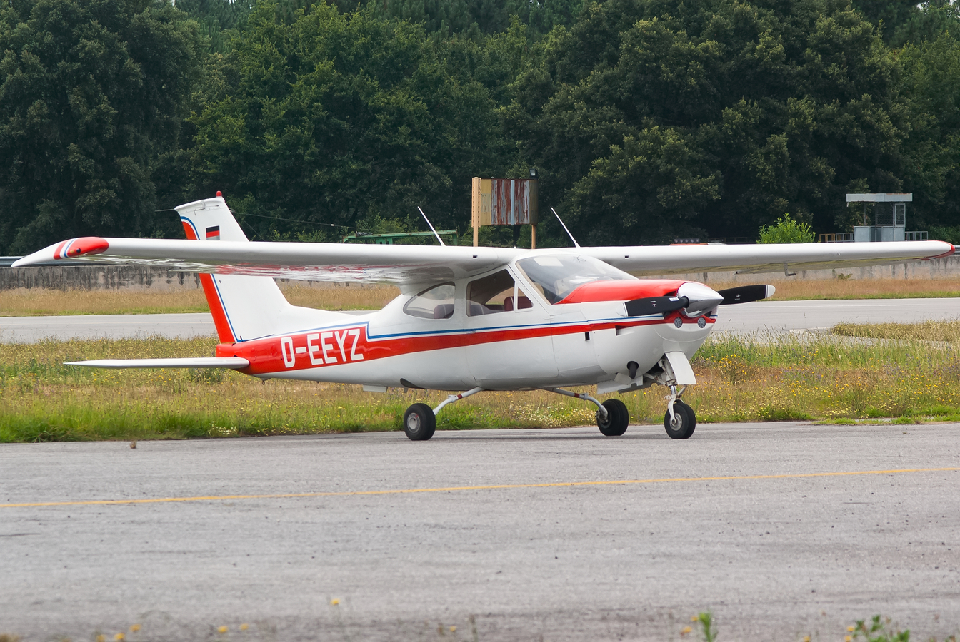 D-EEYZ · Cessna 177RG Cardinal · (BGZ / LPBR)
