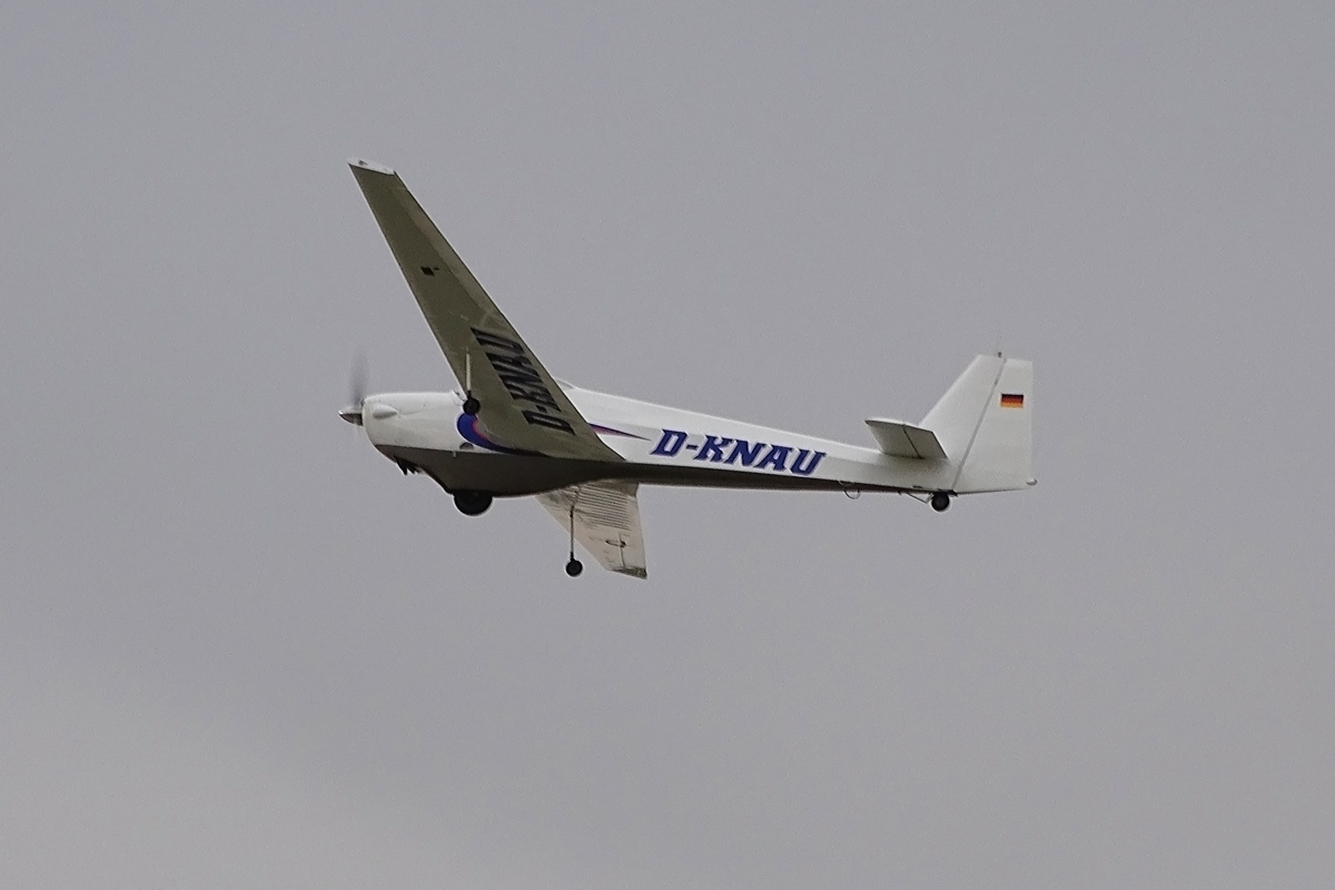 D-KNAU · Scheibe SF 25 E SuperFalke · (STR / EDDS)