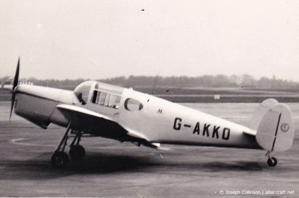 G-AKKO · Miles M38 Messenger 2A · (MAN / EGCC)