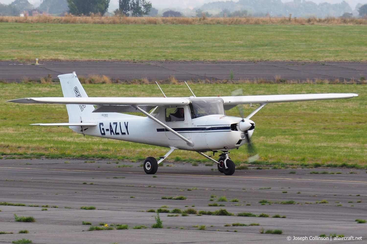 G-AZLY · Reims-Cessna F150L · (EMA / EGNX)