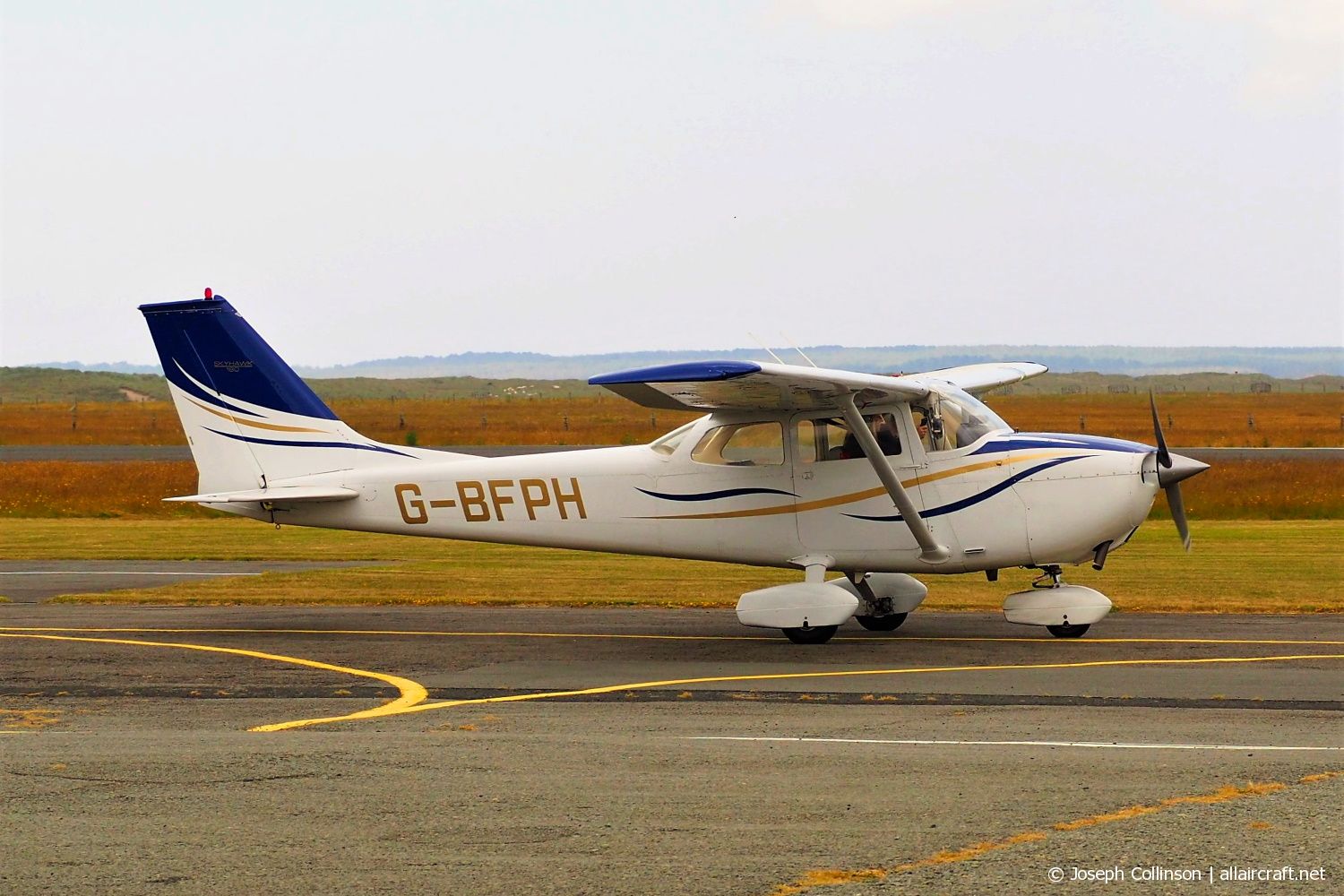 G-BFPH · Reims F172K Skyhawk · (EGCK)