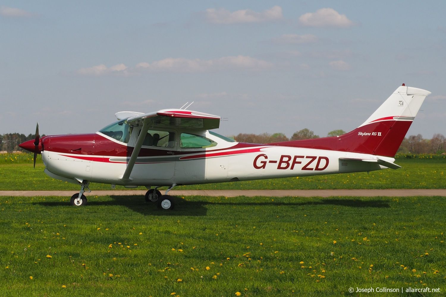 G-BFZD · Reims-Cessna FR182 Skylane RG · (EGCV)