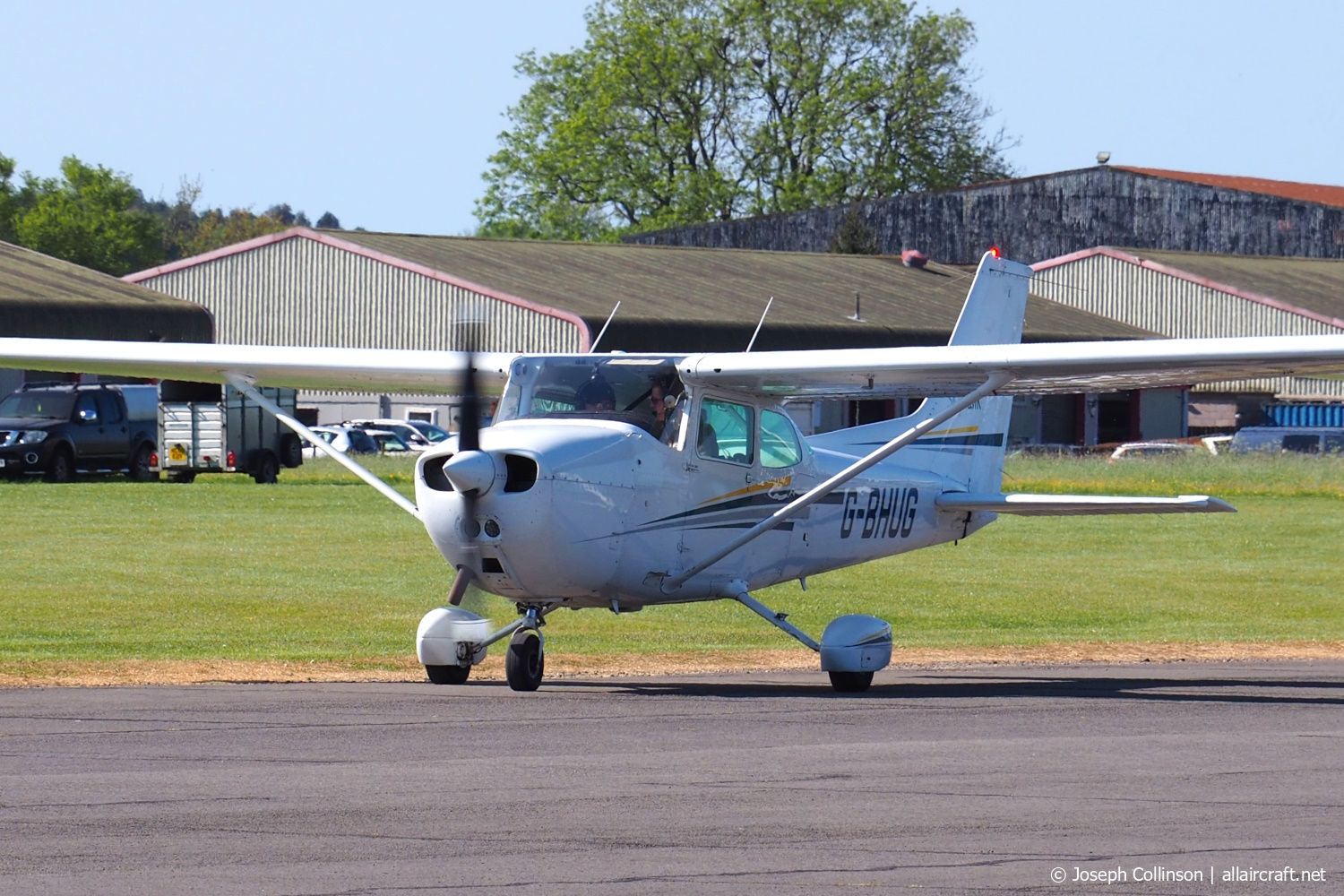 G-BHUG · Cessna 172N Skyhawk · (EGTU)