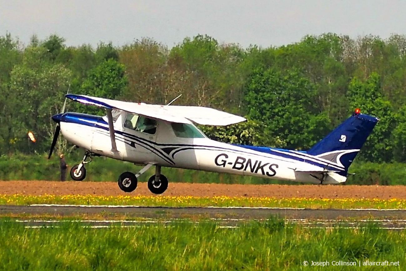 G-BNKS · Cessna 152 · (EGCV)