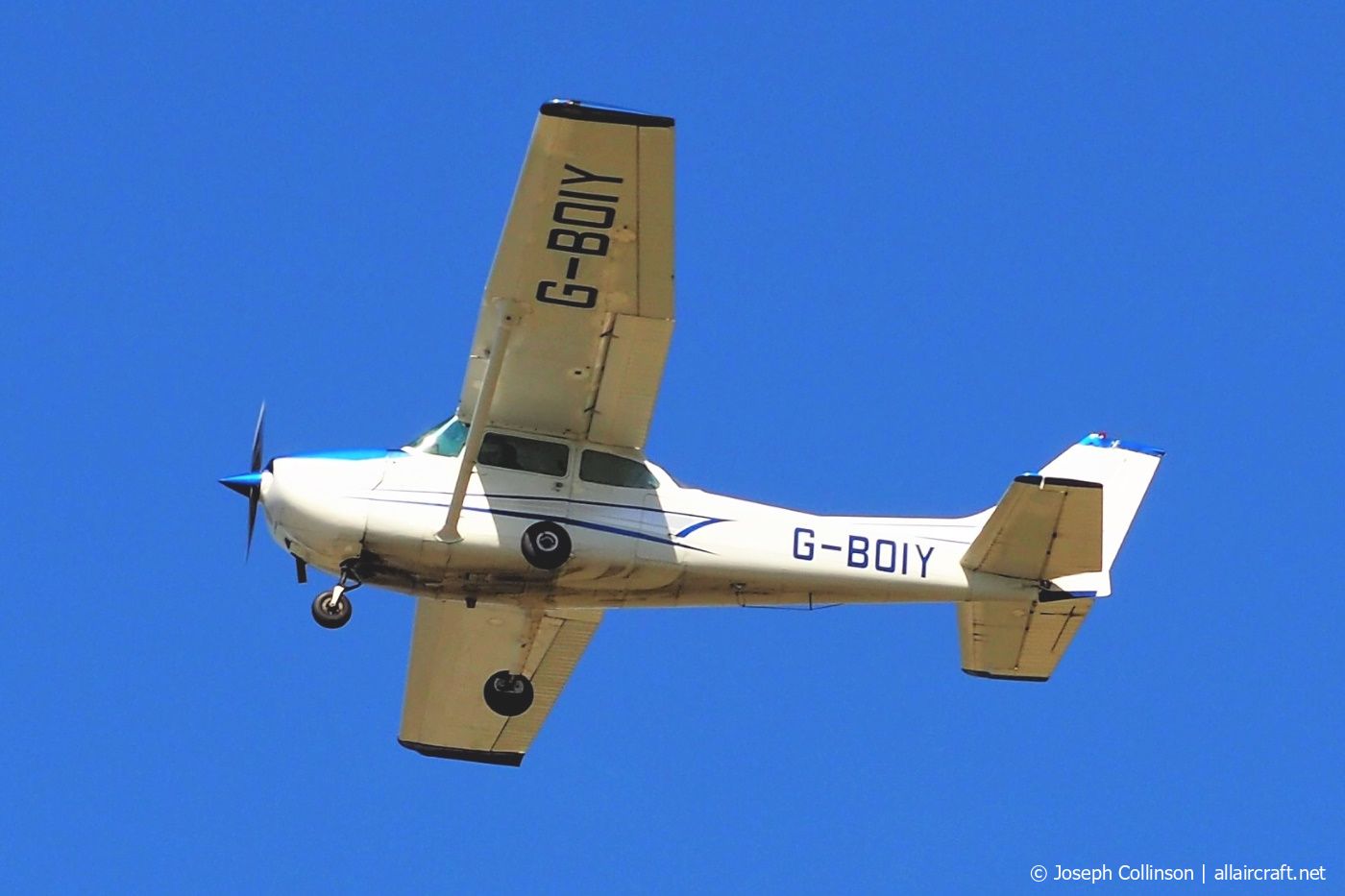 G-BOIY · Cessna 172N · (EGCK)