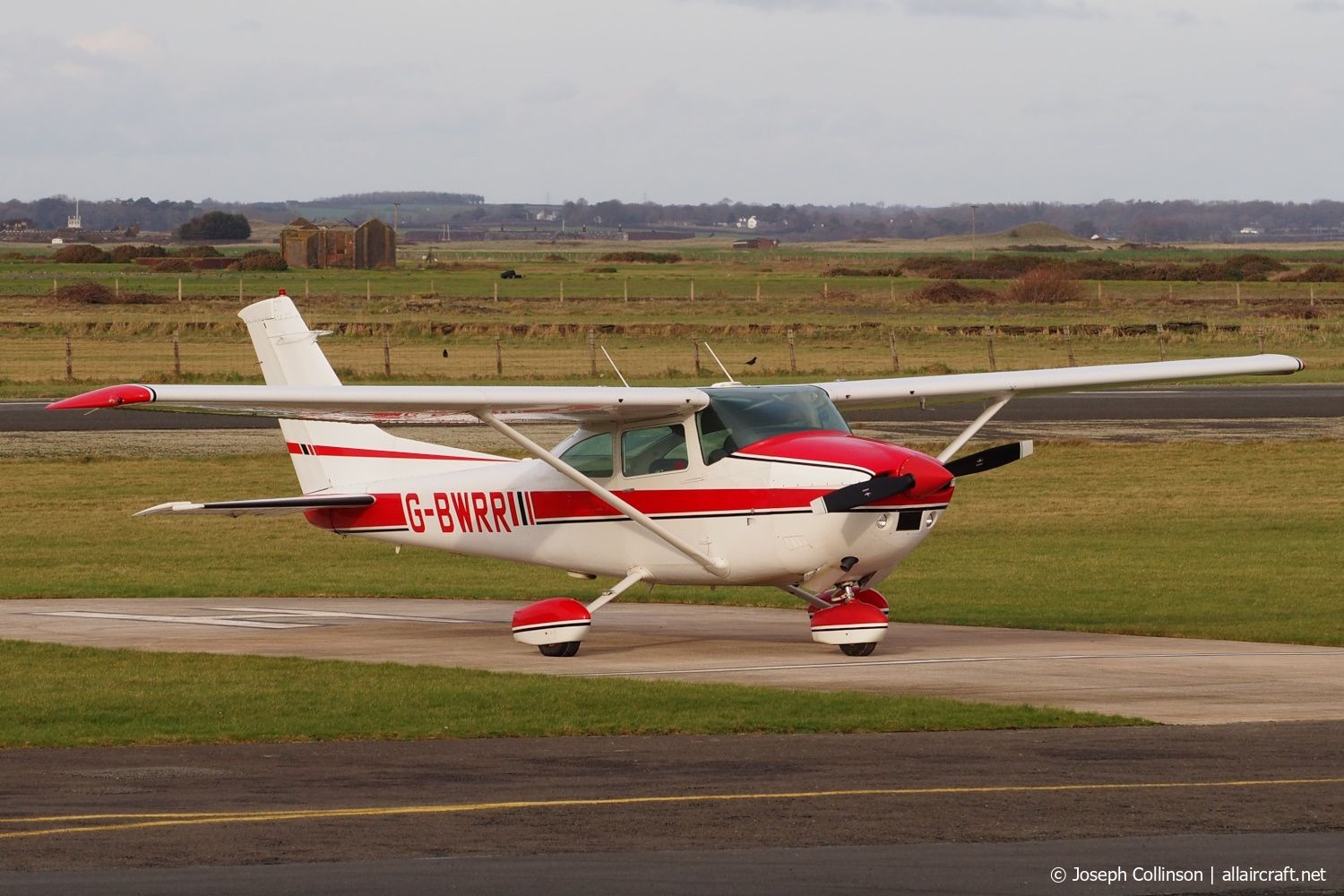 G-BWRR · Cessna 182Q Skylane · (EGCK)