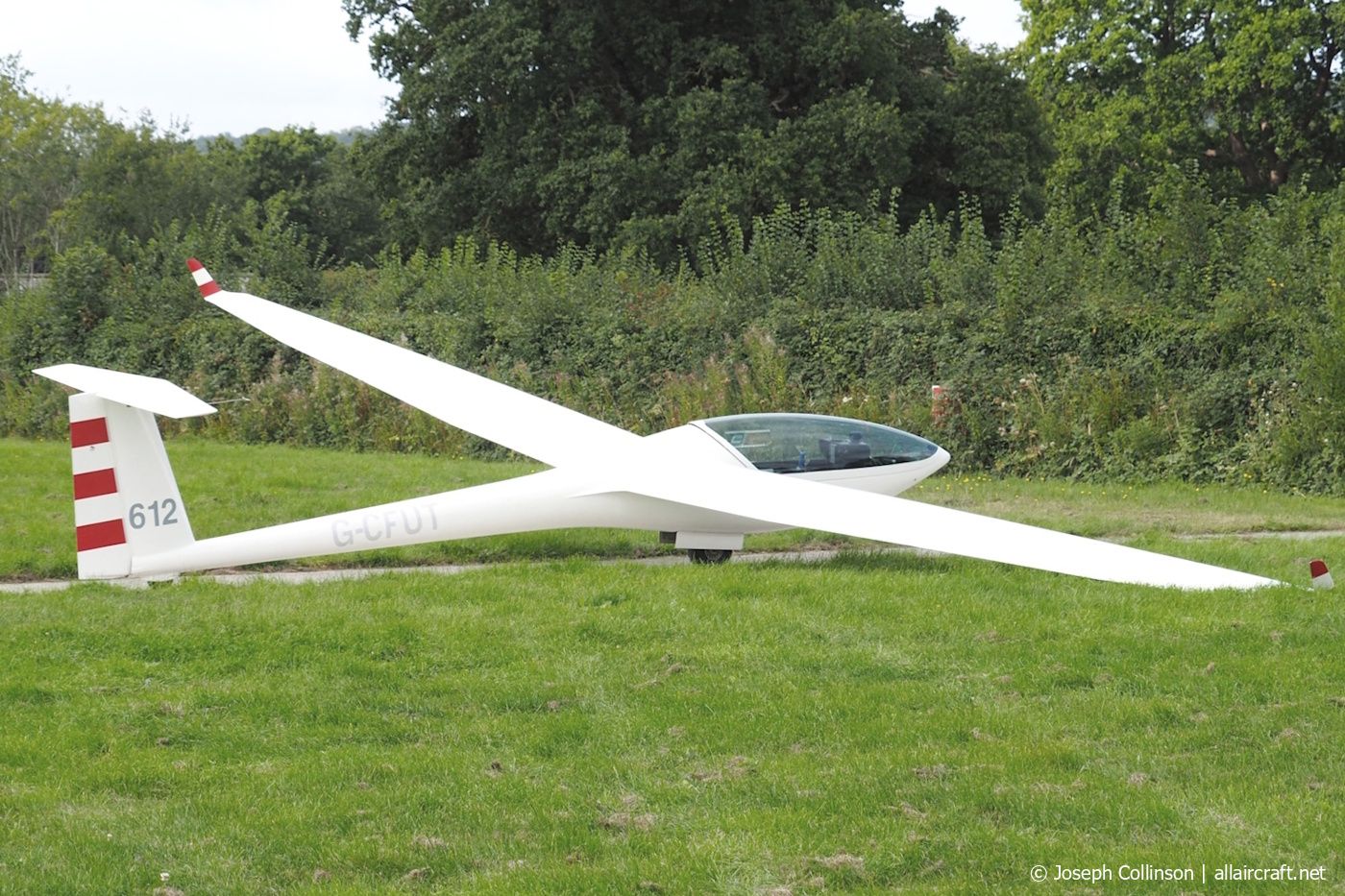 G-CFUT · Glaser-Dirks DG-300 Elan · -