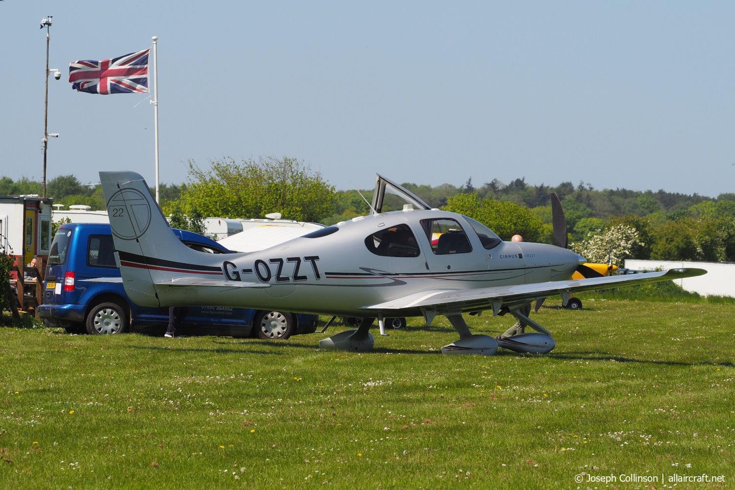 G-OZZT · Cirrus SR22T · -